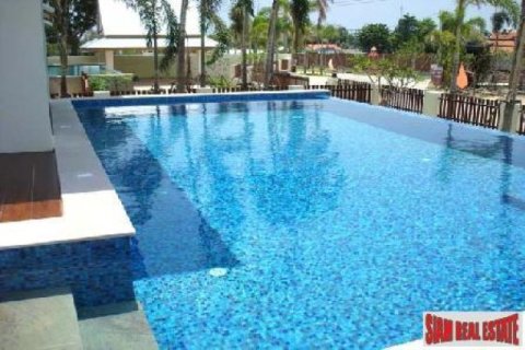 3 bedrooms Villa in Pattaya, Thailand No. 96466 7