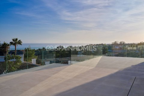 4 bedrooms Villa in Marbella, Spain No. 88423