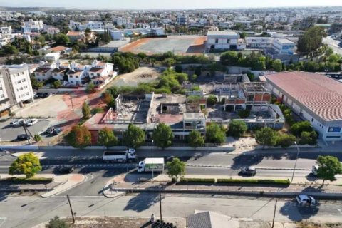 Commercial property à Latsia, Cyprus No. 82903 2