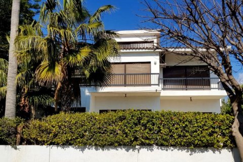 6 bedrooms Villa in Limassol, Cyprus No. 106266 2