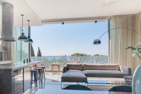 3 dormitorios Apartment en Agios Tychonas, Cyprus No. 76323 1