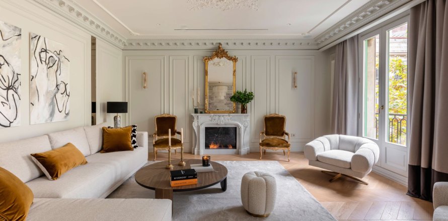 4 chambres Appartement à Eixample, Spain No. 126668
