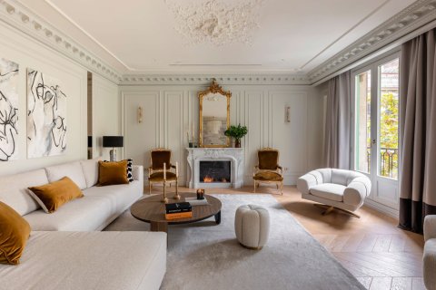 4 chambres Appartement à Eixample, Spain No. 126668
