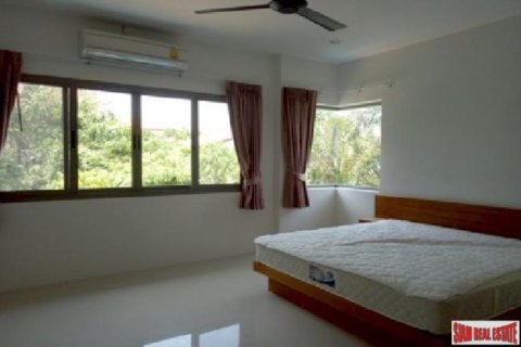 3 bedrooms Villa in Rawai, Thailand No. 96815 3