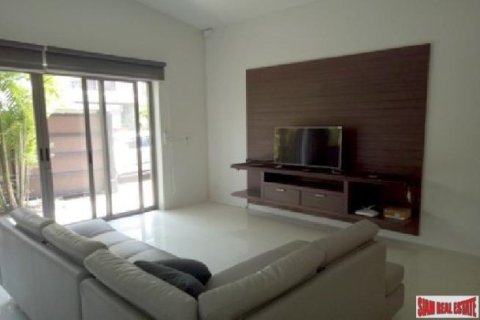 3 bedrooms Villa in Rawai, Thailand No. 96815 4