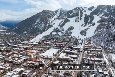 6 bedrooms Condo  in Aspen, USA No. 75477 1