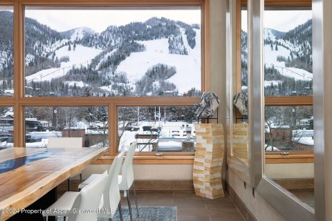 6 bedrooms Condo  in Aspen, USA No. 75477 3