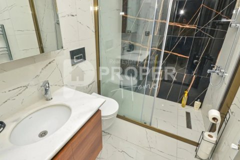 Квартира с 5 комнатами в Тханькхе, Вьетнам №11674 5