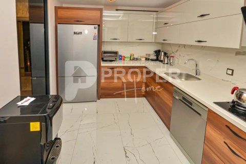 Квартира с 5 комнатами в Тханькхе, Вьетнам №11674 15