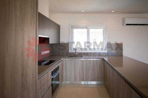 2 bedrooms Penthouse in Germasogeia, Cyprus No. 82802 8