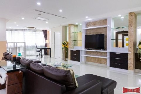 3 bedrooms Apartment in Bangkok, Thailand No. 98131 13