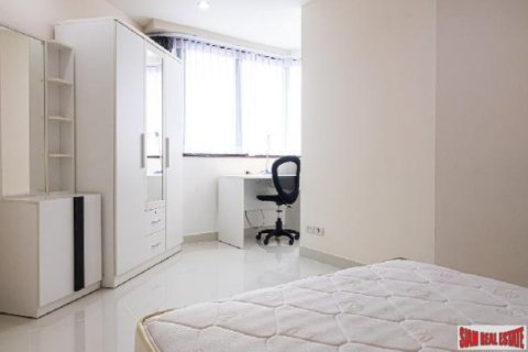 3 bedrooms Apartment in Bangkok, Thailand No. 98131 7
