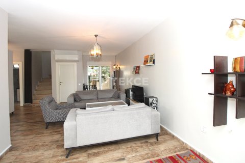 6 bedrooms Villa in Vu Xa, Vietnam No. 84706 16