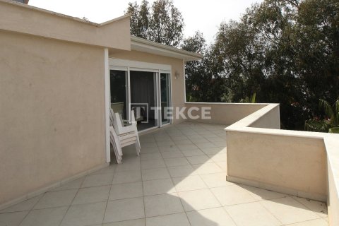 6 bedrooms Villa in Vu Xa, Vietnam No. 84706 23