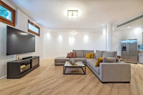 Вилла с 6 спальнями в Меса Гитонья, Кипр №30595 4