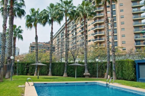 3 bedrooms Apartment in Valencia, Spain No. 27355