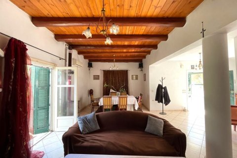 Дом с 6 спальнями в Керкира, Греция №116701 12