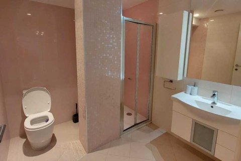 3 bedrooms Apartment in Limassol, Cyprus No. 79431 9