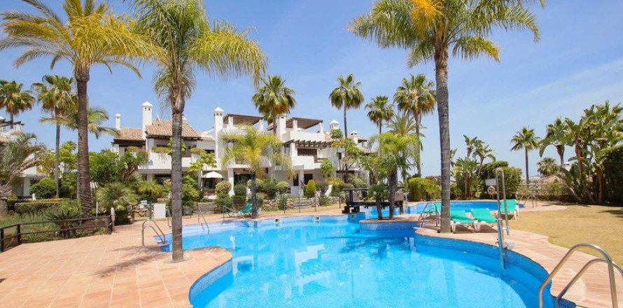 3 chambres Townhouse à Benahavis, Spain No. 92324