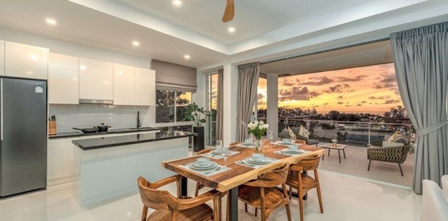 15 bedrooms Penthouse in Karon, Thailand No. 96685