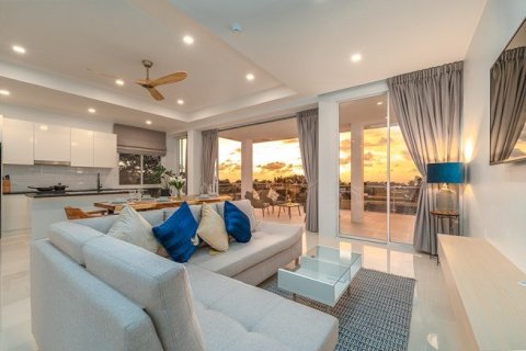 15 bedrooms Penthouse in Karon, Thailand No. 96685 22