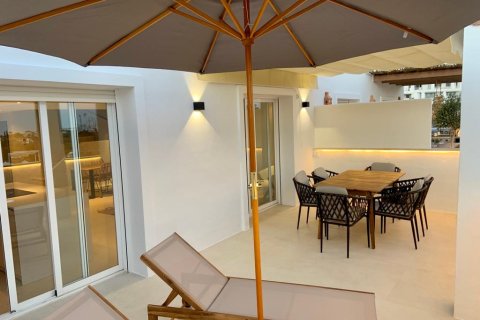 4 bedrooms Properties in Tan Xuan, Vietnam No. 27123 7