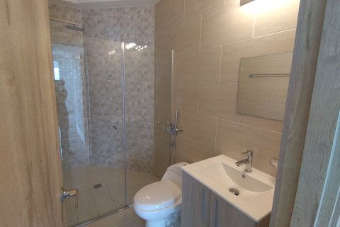 2 bedrooms Apartment in Panama City, Panama No. 109773 6