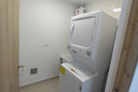 2 bedrooms Apartment in Panama City, Panama No. 109773 8