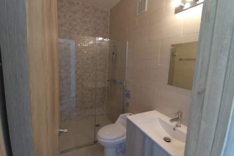 2 bedrooms Apartment in Panama City, Panama No. 109773 4