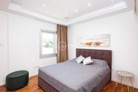 3 bedrooms Apartment in Agios Tychonas, Cyprus No. 40644 9