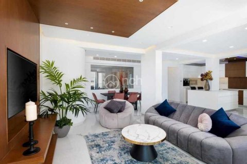 3 bedrooms Apartment in Agios Tychonas, Cyprus No. 40644 1