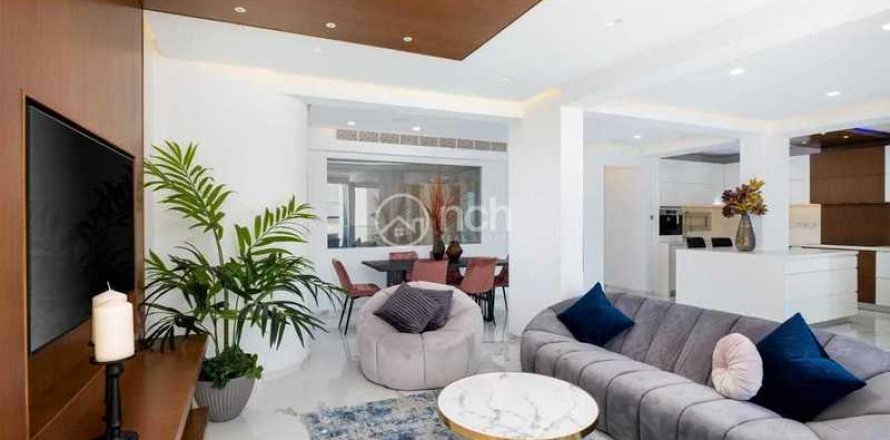 3 bedrooms Apartment in Agios Tychonas, Cyprus No. 40644