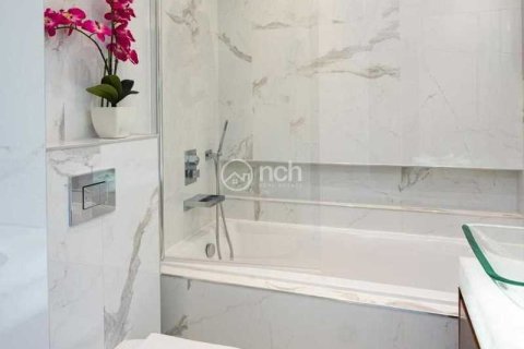 3 bedrooms Apartment in Agios Tychonas, Cyprus No. 40644 11