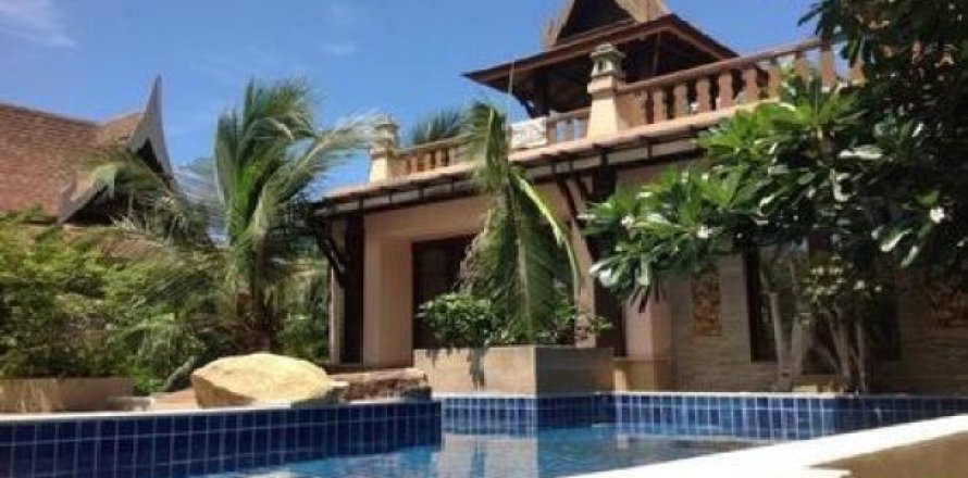 3 bedrooms Villa on the Ko Samui, Thailand No. 95696