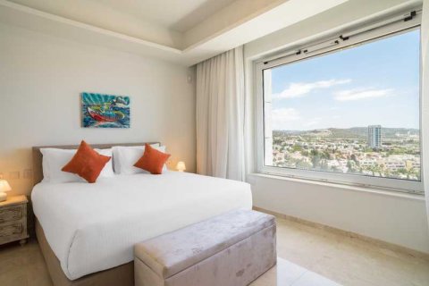 4 bedrooms Penthouse in Pyrgos, Cyprus No. 103366 9