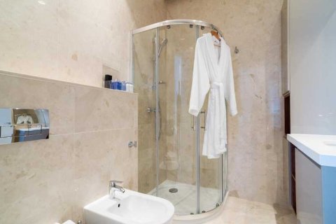 4 bedrooms Penthouse in Pyrgos, Cyprus No. 103366 10