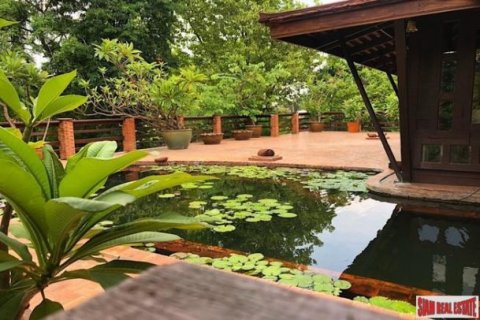 6 bedrooms House in Bangkok, Thailand No. 96924 8