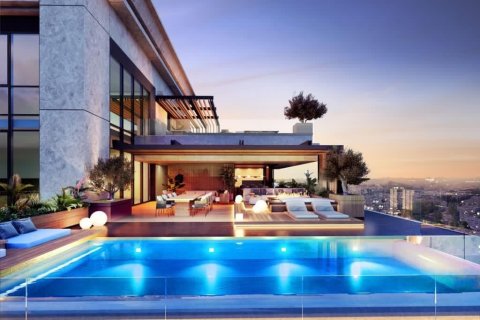 3 bedrooms Apartment in Hai Ba Trung, Vietnam No. 13599 1