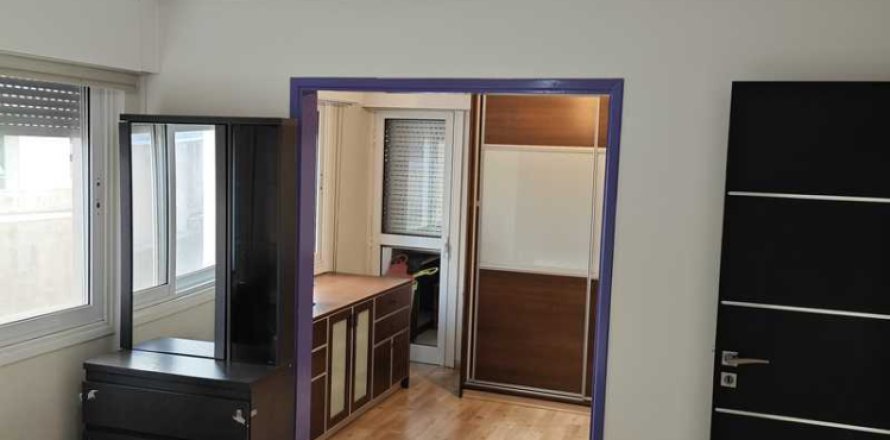 Квартира с 3 спальнями в Лимассол, Кипр №102000