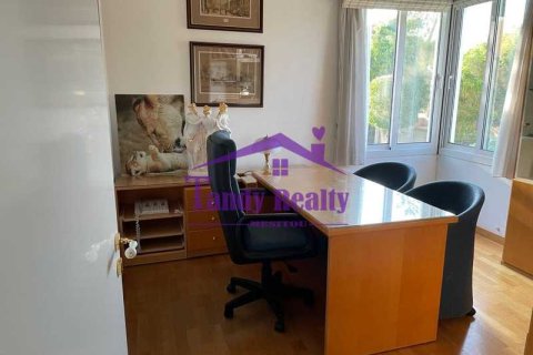 6 bedrooms Villa in Geri, Cyprus No. 76206 13