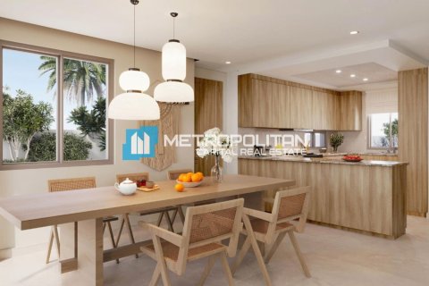 3 dormitorios Townhouse en Al Mearag City, Vietnam No. 92625 2