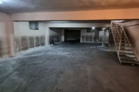 840m² Commercial property in Evosmos, Greece No. 108596 17