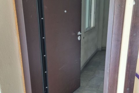 840m² Commercial property in Evosmos, Greece No. 108596 14