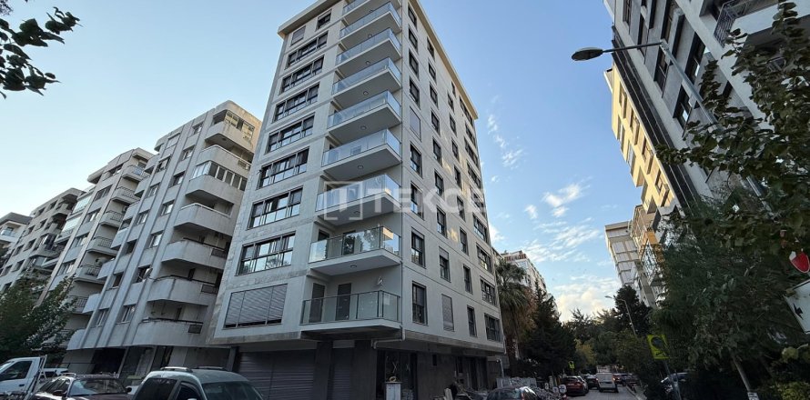 4 bedrooms Apartment in Izmir, Turkey No. 117687