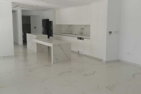 4 bedrooms House in Agios Tychonas, Cyprus No. 63064 2