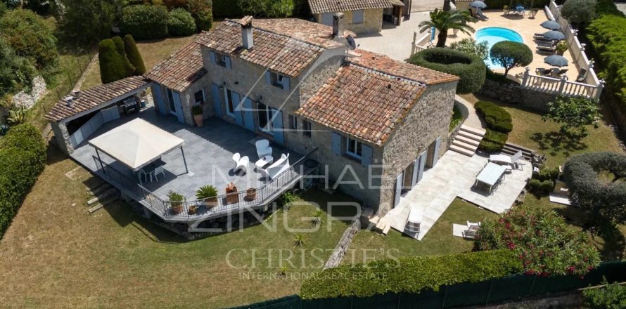 4 bedrooms Villa in Peymeinade, France No. 67929