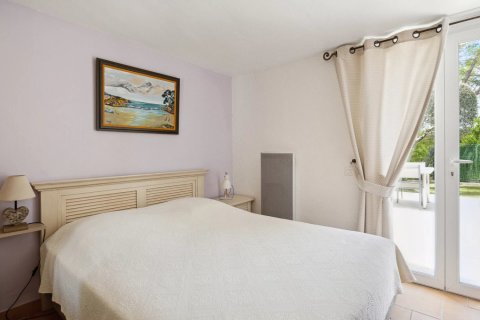 4 bedrooms Villa in Peymeinade, France No. 67929 8