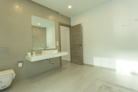 3 bedrooms Villa in Rawai, Thailand No. 96644 2