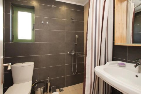 Дом с 5 спальнями в Метони, Греция №109506 16