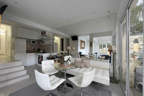 3 bedrooms Apartment in Prcanj, Montenegro No. 104716 24